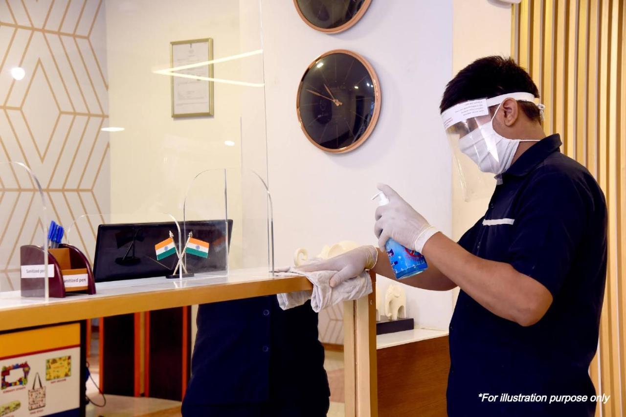 Oyo 81087 Hotel Relax Inn Hāthras المظهر الخارجي الصورة